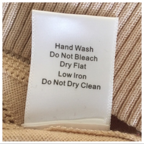 ‼️SOLD‼️ Tan Knit Crop Top - Picture 6 of 6